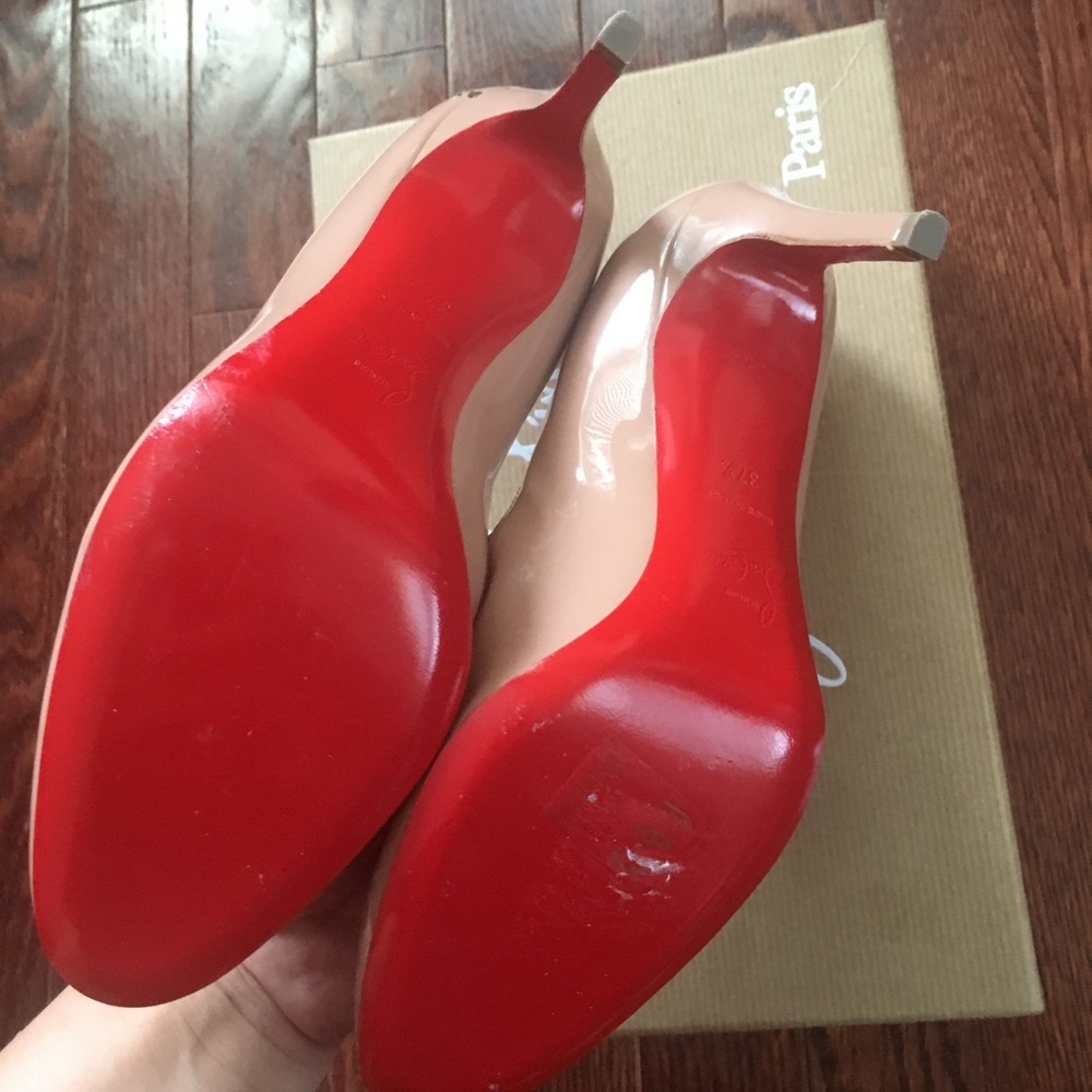 Christian Louboutin - Picture 2 of 6